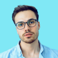 Insurance professional using AskCharlee